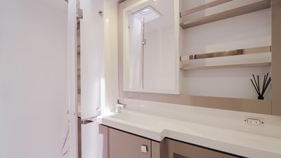 AILA 64 