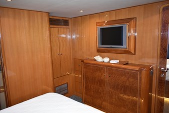 64 Ocean Alexander  30 