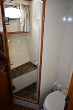 64 Ocean Alexander  40 