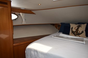64 Ocean Alexander  42 