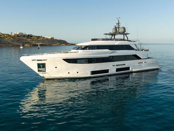 ON - Yacht for sale