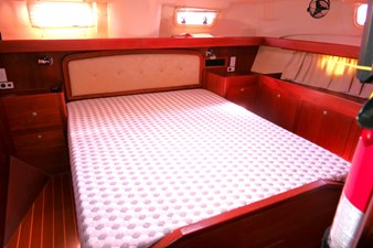 THUMPER 31 Master Cabin Aft