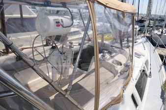 THUMPER 54 Cockpit Fwd Port