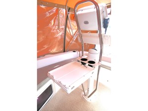 THUMPER 56 Cockpit Table
