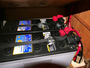 THUMPER 85 House Batteries