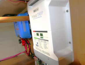 THUMPER 88 Battery Chargers