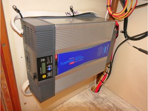 THUMPER 90 Inverter