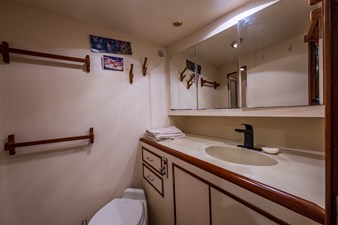 Bella Luna  22 
