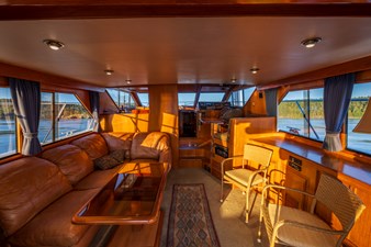 Bella Luna  33 