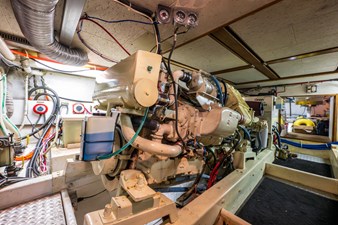 Bella Luna  52 
