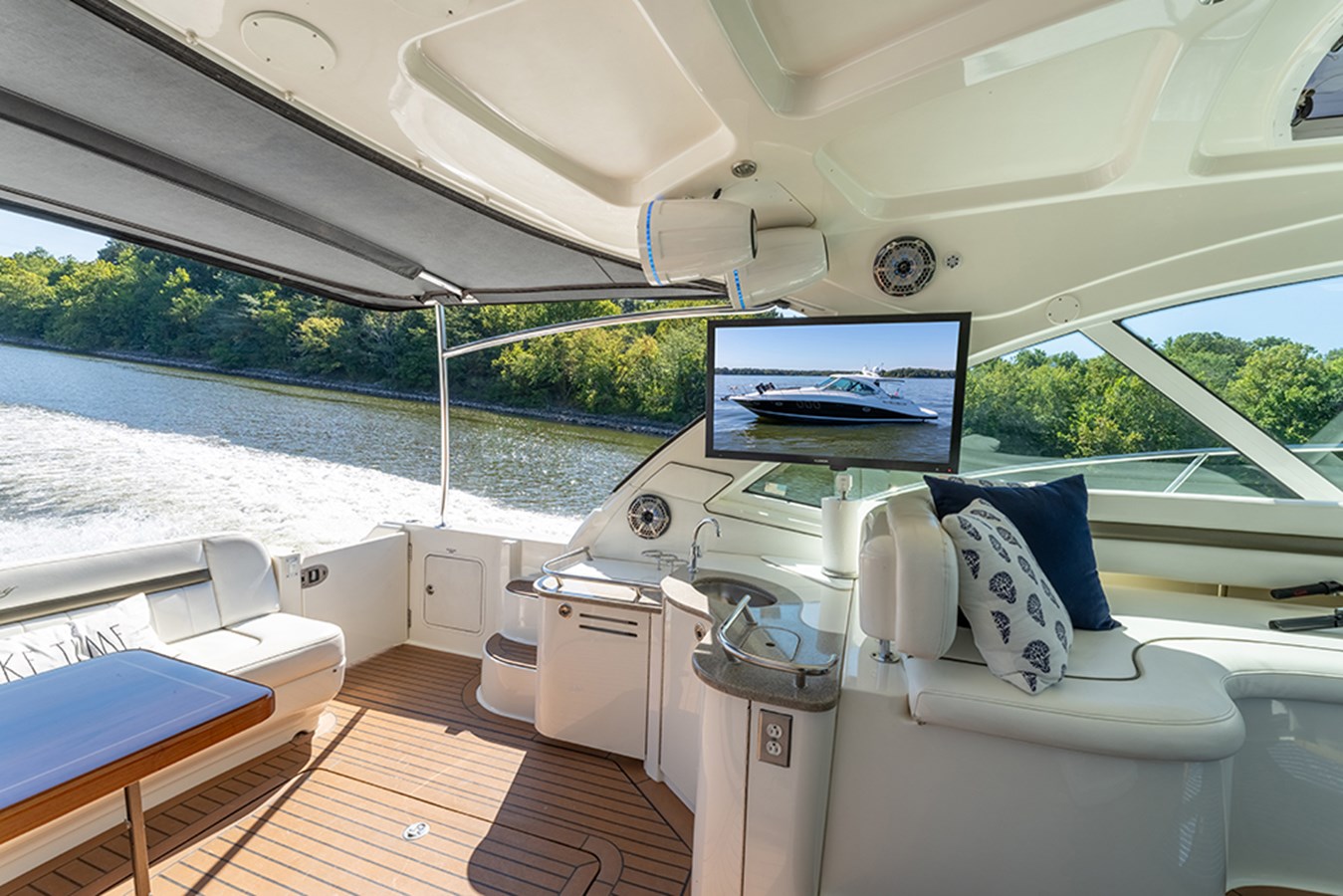 Port cockpit