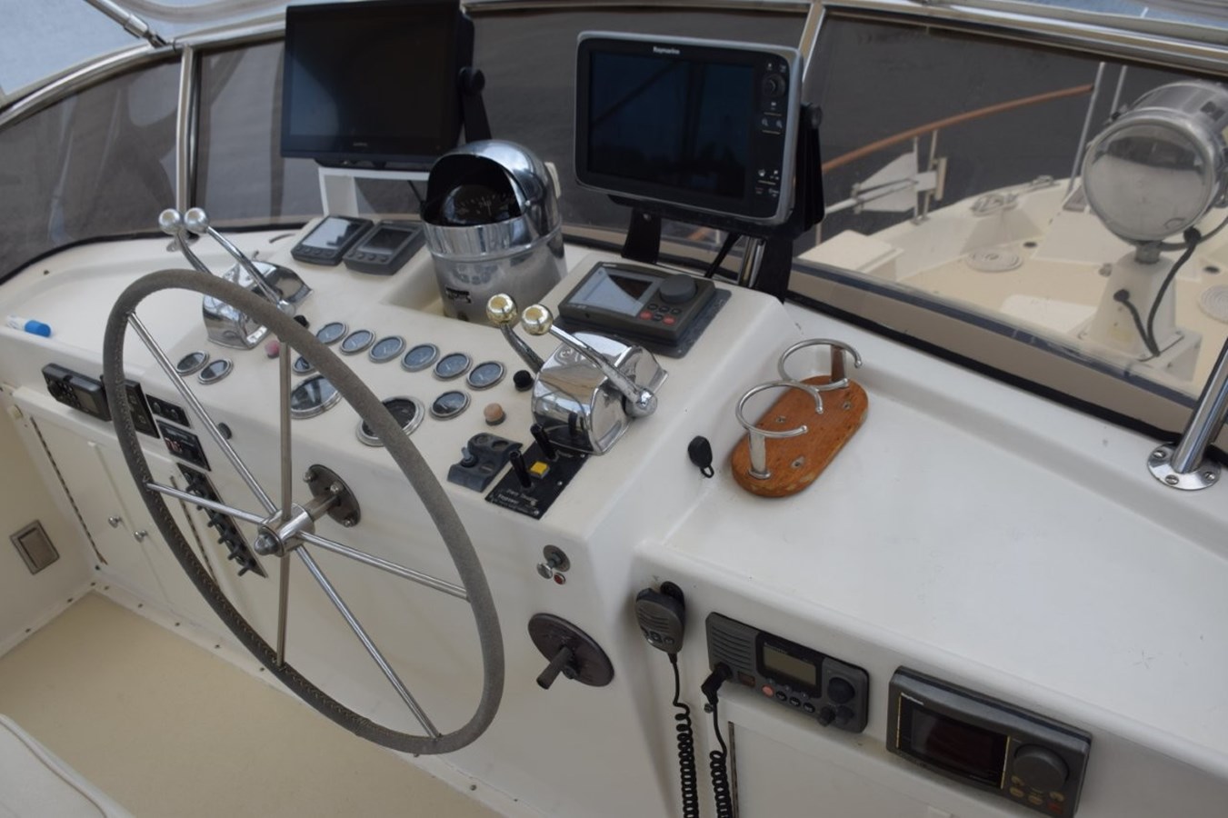 Flybridge helm is well equipped