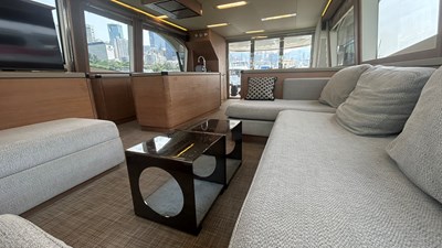 AURORA 46 