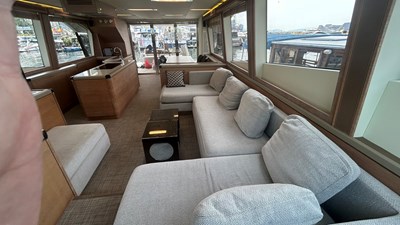 AURORA 48 
