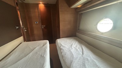 AURORA 63 