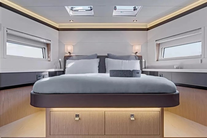BENETEAU OCEANIS YACHT 62 - Yacht for sale
