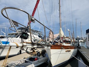 HEURE BLEUE 43 Bowsprit