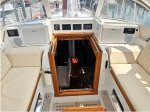 BEAU GESTE 10 Little Harbor 60, BEAU GESTE, Cockpit Forward