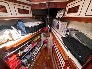 BEAU GESTE 44 Little Harbor 60, BEAU GESTE, Forepeak