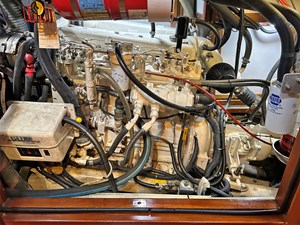 BEAU GESTE 47 Little Harbor 60, BEAU GESTE, Main Engine