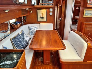 BEAU GESTE 19 Little Harbor 60, BEAU GESTE, Main Salon Port Forward
