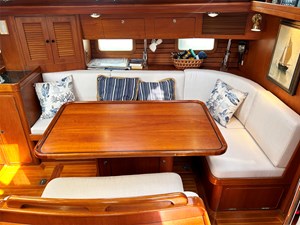 BEAU GESTE 20 Little Harbor 60, BEAU GESTE, Main Salon Port Outboard