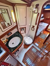 BEAU GESTE 43 Little Harbor 60, BEAU GESTE, Starboard Guest Head