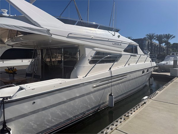 60' PRINCESS 1996 FLYBRIDGE SPORT CRUISER - Яхта на продажу