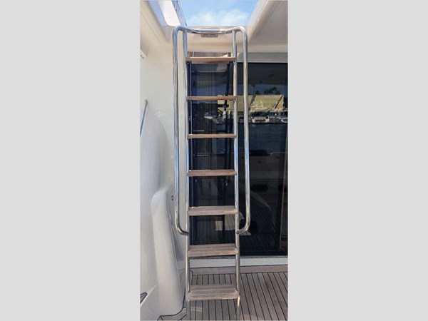 60' PRINCESS 1996 FLYBRIDGE SPORT CRUISER - Яхта на продажу