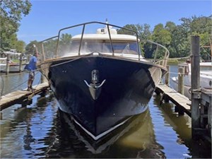 51' Mochi 2005 Dolphin 3 
