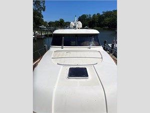 51' Mochi 2005 Dolphin 4 