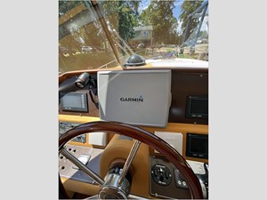 51' Mochi 2005 Dolphin 11 