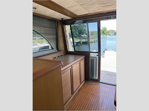 51' Mochi 2005 Dolphin 12 