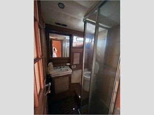51' Mochi 2005 Dolphin 24 