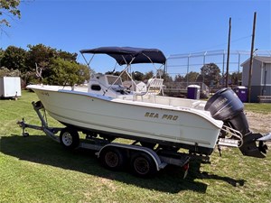 23' Sea Pro 2005 238 CC 2 
