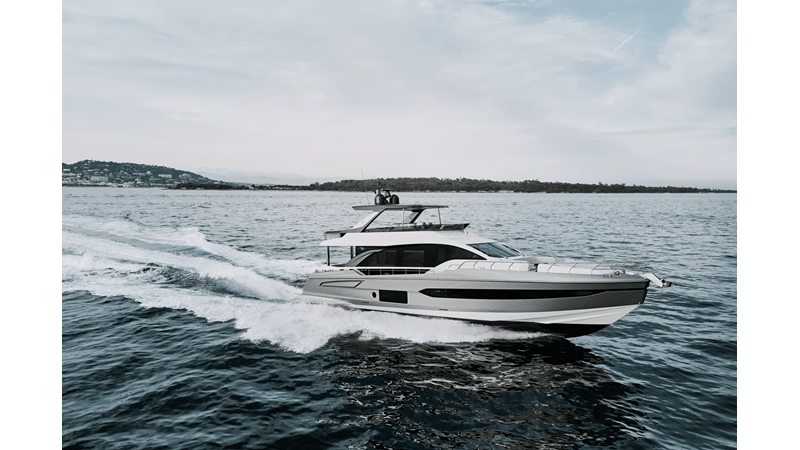 PLANE TO SEA - Yacht for sale
