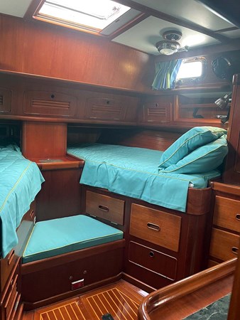MALAMOK, Little Harbor 46 Aft Stateroom Detail