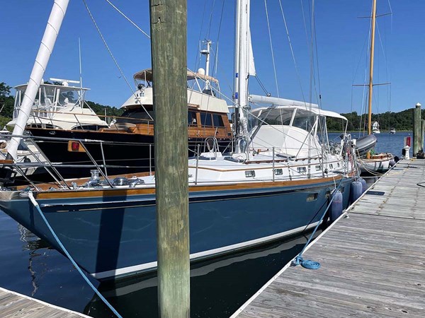 MALAMOK, Little Harbor 46 Port Bow