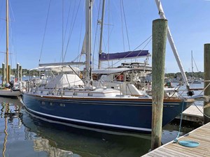 MALAMOK 3 MALAMOK, Little Harbor 46 Stbd. Bow