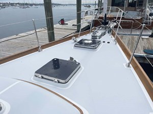 MALAMOK 4 MALAMOK, Little Harbor 46 Foredeck