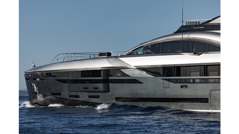 FLYING DAGGER III - Yacht for sale