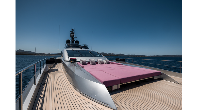 FLYING DAGGER III - Yacht for sale