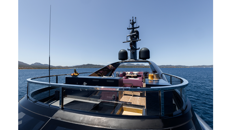 FLYING DAGGER III - Yacht for sale
