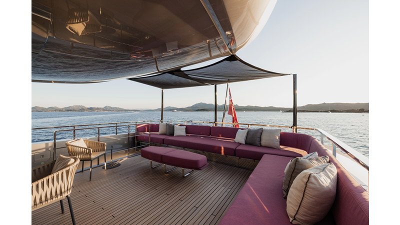 FLYING DAGGER III - Yacht for sale