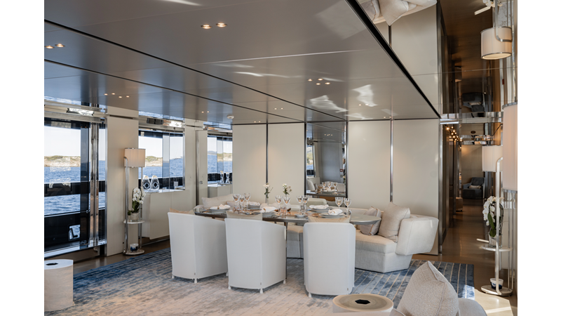 FLYING DAGGER III - Yacht for sale