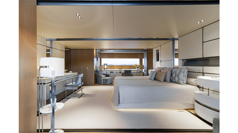 FLYING DAGGER III - Yacht for sale