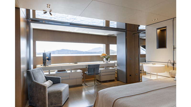 FLYING DAGGER III - Yacht for sale