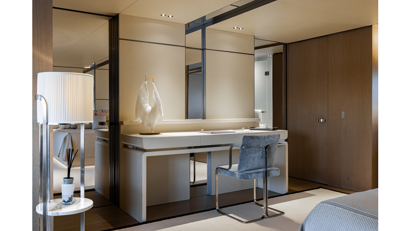 FLYING DAGGER III - Yacht for sale