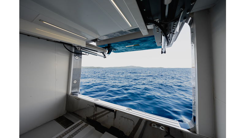 FLYING DAGGER III - Yacht for sale