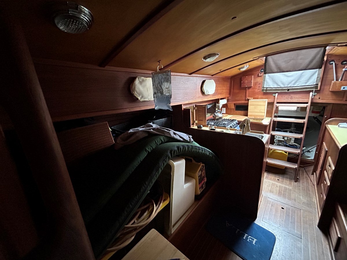 Salon Strb View looking aft